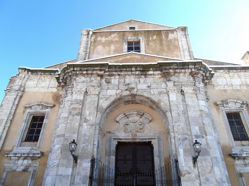 Il Castello Bed & Breakfast เปตราเลีย ซอตตานา ภายนอก รูปภาพ
