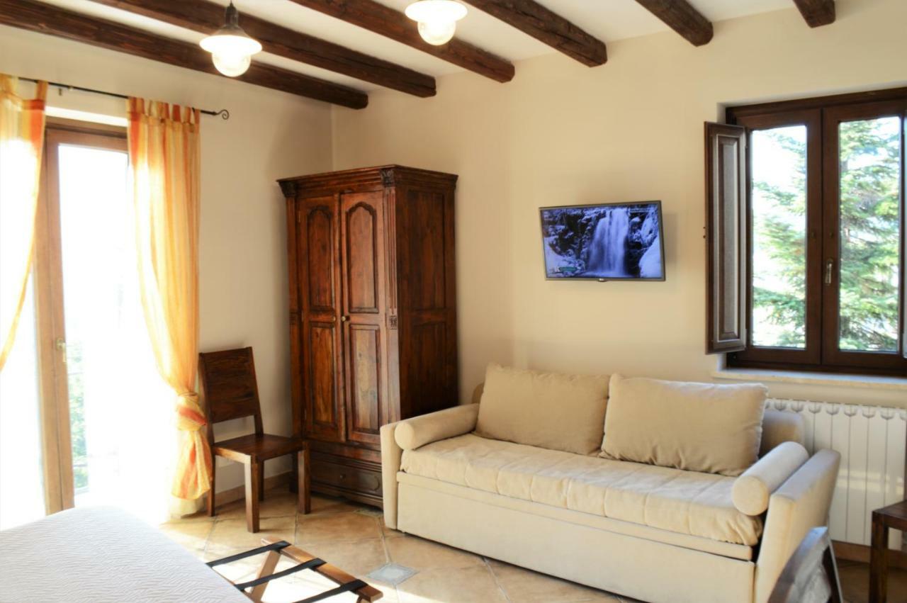 Il Castello Bed & Breakfast เปตราเลีย ซอตตานา ภายนอก รูปภาพ